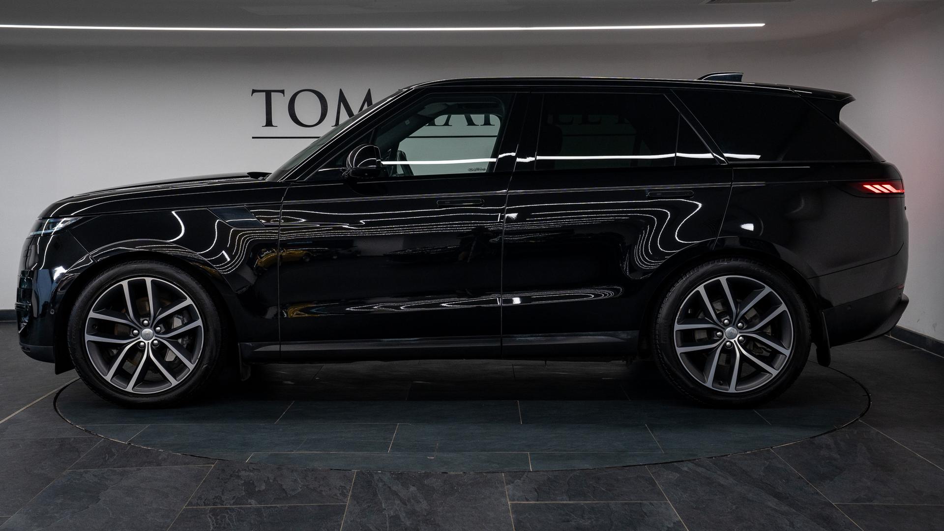 Land Rover Range Rover Sport Photo f44ab8a2-9c2c-4dec-89ee-d1a10cc5d58c.jpg