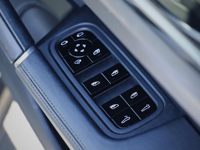 PORSCHE Cayenne Photo 18