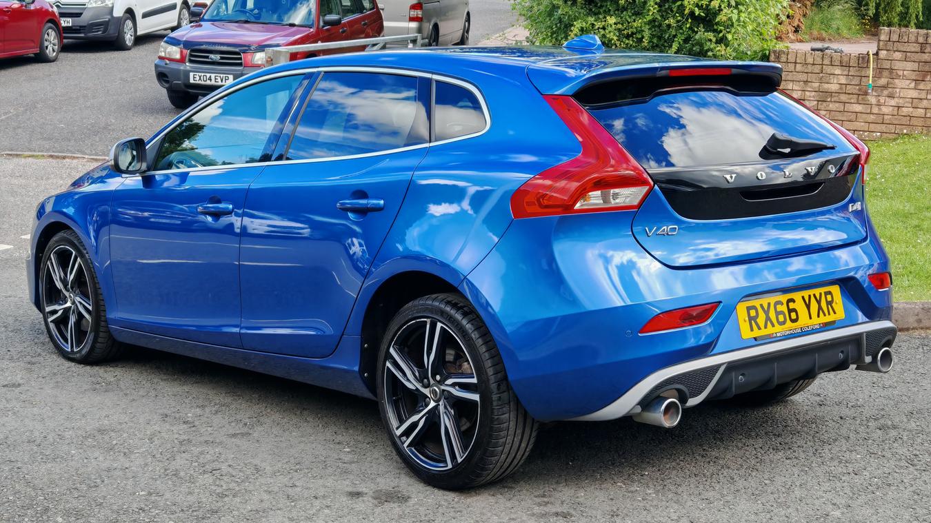 Used Volvo V40 RX66YXR 5