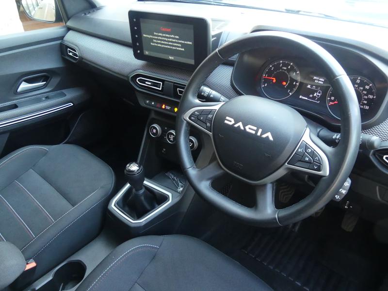 Dacia Jogger Photo f463e6bd-77d5-405e-ade0-85f55ee52398.jpg
