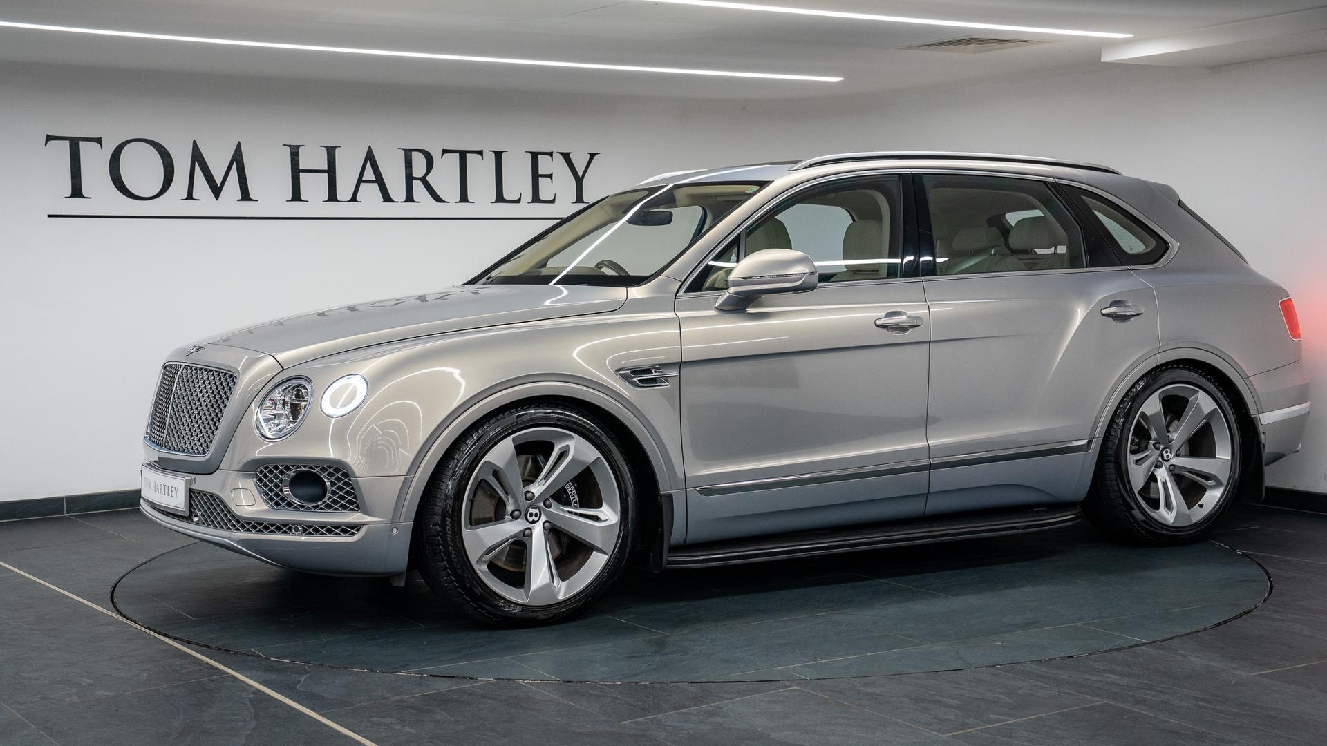 Bentley Bentayga Photo f464c7da-f13e-49b8-a42a-6ca67a723545.jpg