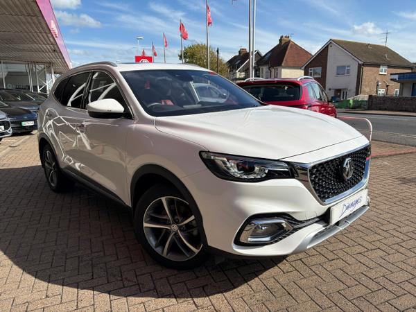 Used 2023 MG MG HS 1.5 T-GDI Exclusive SUV 5dr Petrol DCT Euro 6 (s/s) (162 ps) White at Dinnages