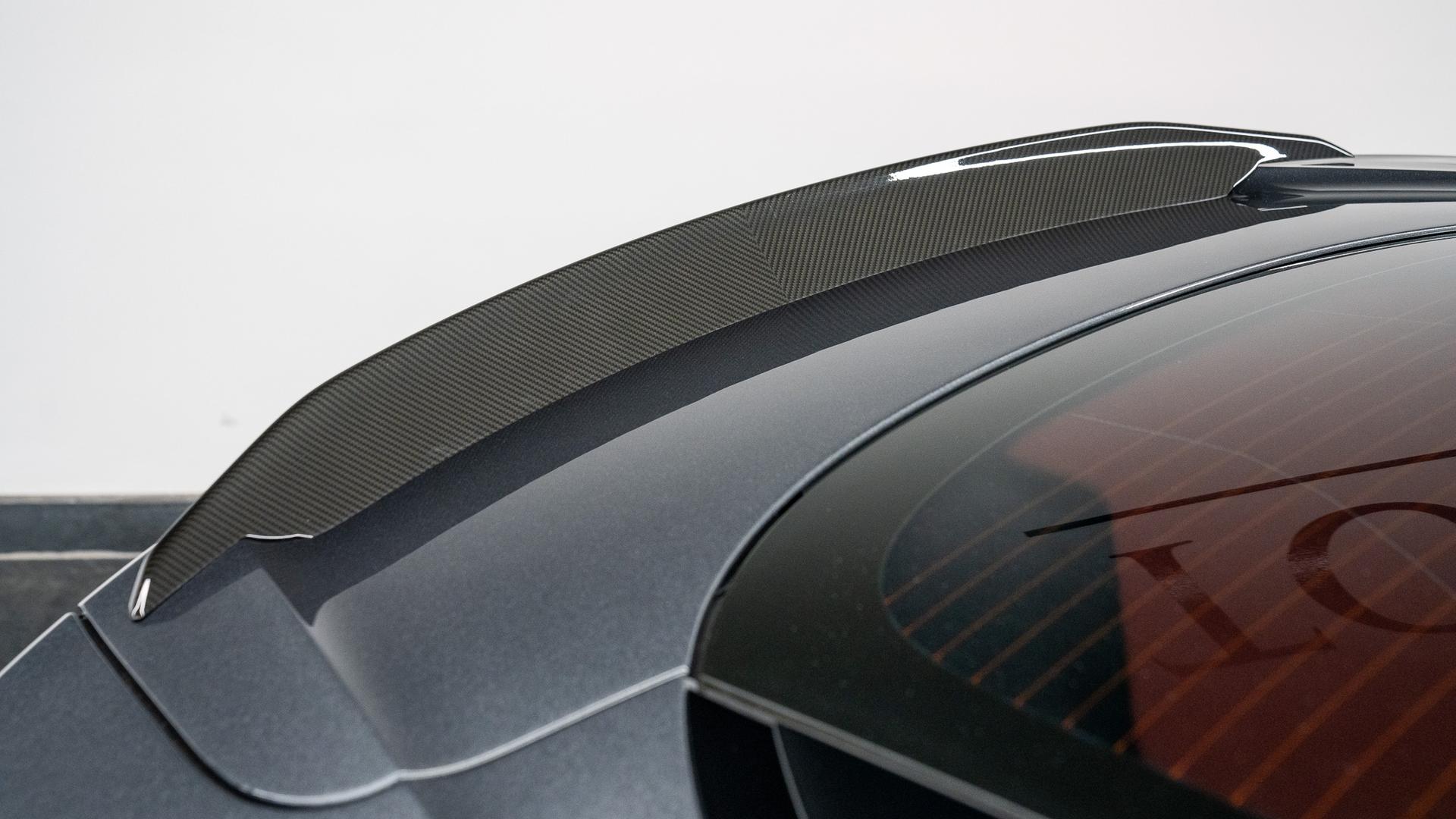 Aston Martin DBS Photo f49ea620-2486-495f-bca6-981017968c55.jpg