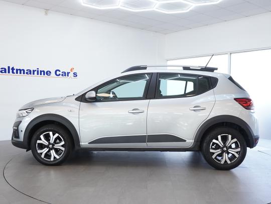 Dacia Sandero Stepway Photo f4aee7be-c5ea-43ee-bff0-92cbeb2fdfcf.jpg