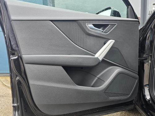 Audi Q2 Photo f4b231eb-1a49-408b-b4f6-cb837bbf8cf9.jpg
