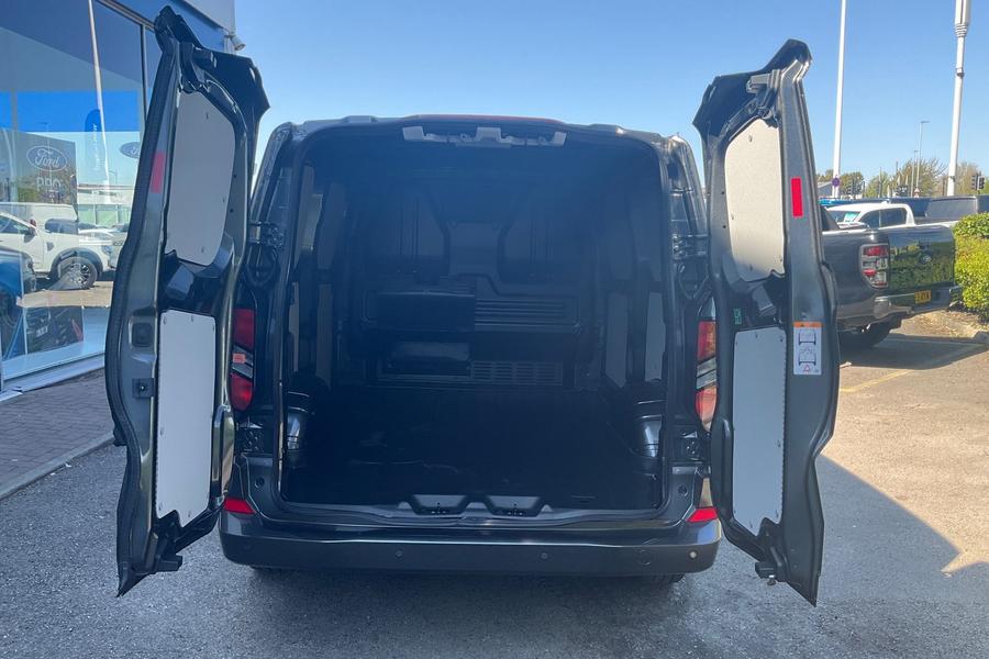 Ford TRANSIT CUSTOM Photo f4b8557a-e22e-4ab6-a16b-5b84955a0091.jpg