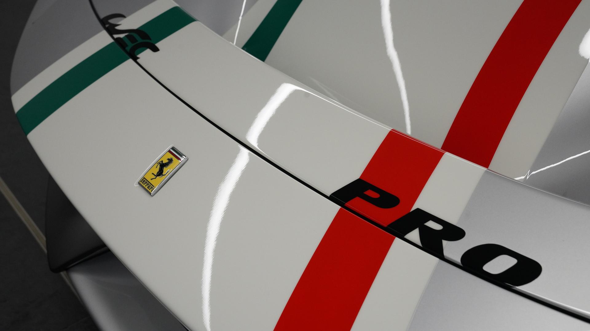 Ferrari 488 Pista Photo f4b9211b-c531-4d31-9ce0-8994ed0cd168.jpg