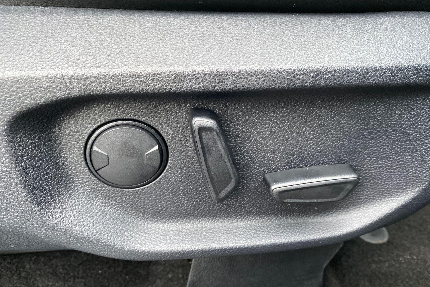 Ford RANGER Photo 27