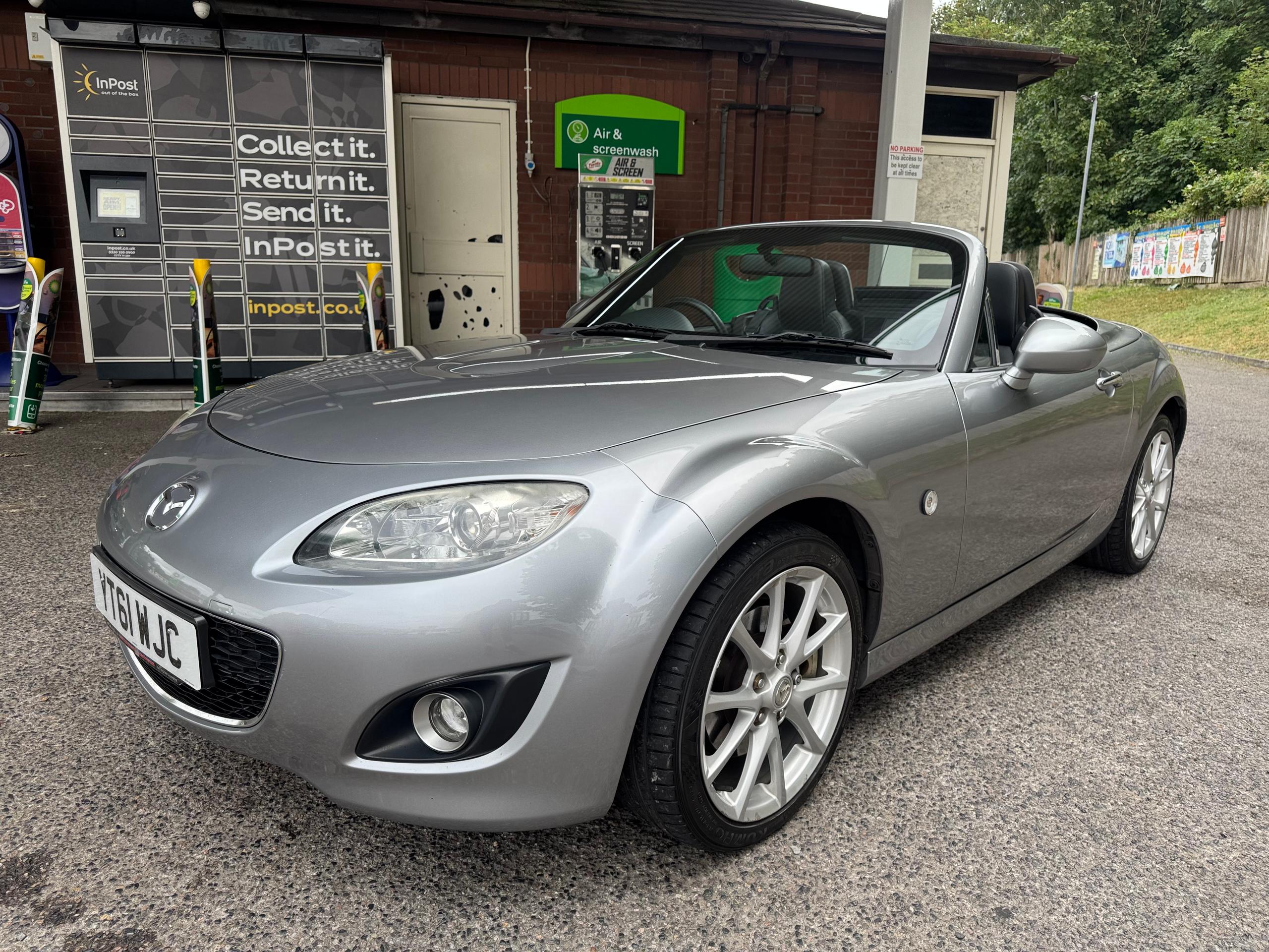 MAZDA MX 5 SPORT TECH ROADSTER ULEZ FREE MAZDA HISTORY LEATHER HEATED SEATS ONLY 61000...