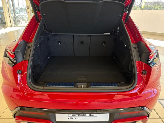 PORSCHE Macan Photo 19