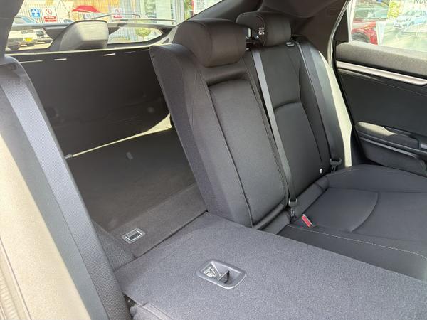 Honda Civic Photo 22
