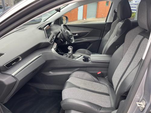 Peugeot 3008 Photo f5233d02-1523-4bc4-9a79-073ab4d7fdb8.jpeg