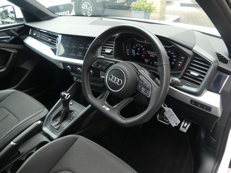 Audi A1 Photo f52842c5-2222-4c52-b405-b622edc21d47.jpg