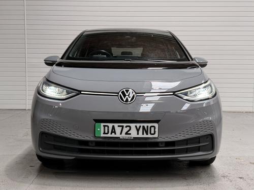 Volkswagen ID.3 Photo f5370f8d-e515-45dd-bb3e-674fa68f395a.jpeg