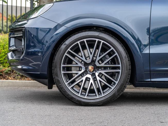 PORSCHE Cayenne Photo 4