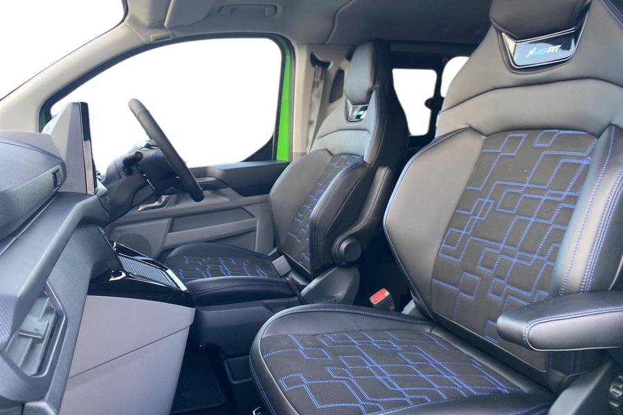Ford TRANSIT CUSTOM Photo f5499940-2237-4742-92ff-f019e9031948.jpg