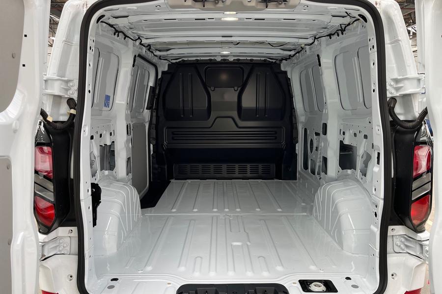Ford TRANSIT CUSTOM Photo f549a227-9bbb-4a1a-933d-8a54c240ede7.jpg