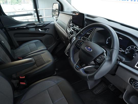 Ford Transit Custom Photo f54cd30b-c8d0-4d86-a91c-82d1102b4a86.jpg