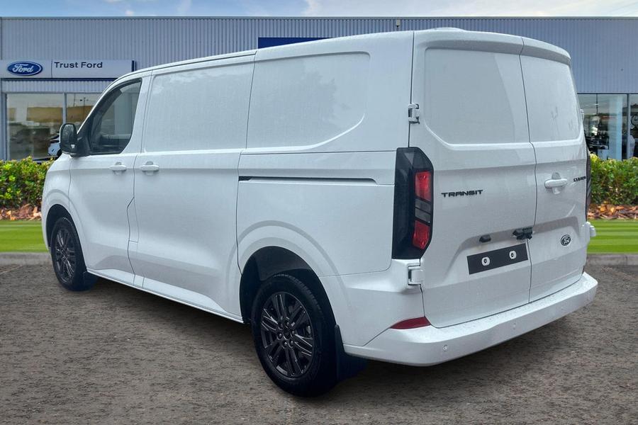 Ford TRANSIT CUSTOM Photo f567349e-6ba3-45f9-9e2c-f028d13a744f.jpg