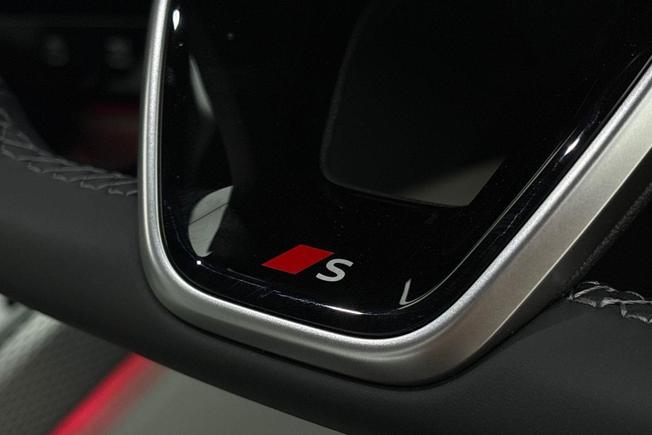 AUDI  A5 Photo 24