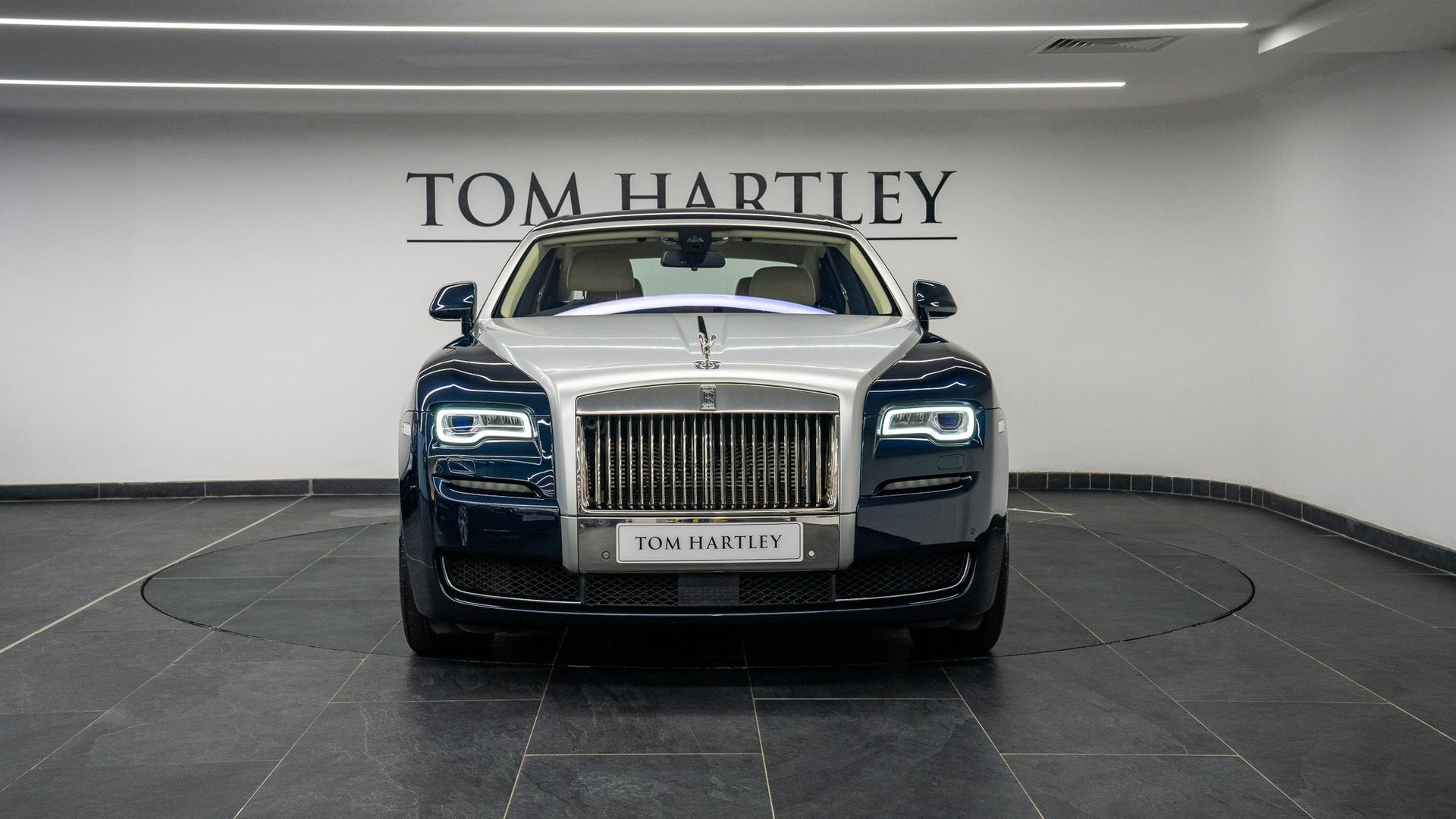 Rolls-Royce Ghost Photo f5795160-df9d-4b4f-95ff-dd3876122f72.jpg