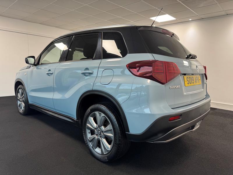 Suzuki Vitara Photo f581b29b-a1c0-4499-a8c1-eac3de9228e7.jpg