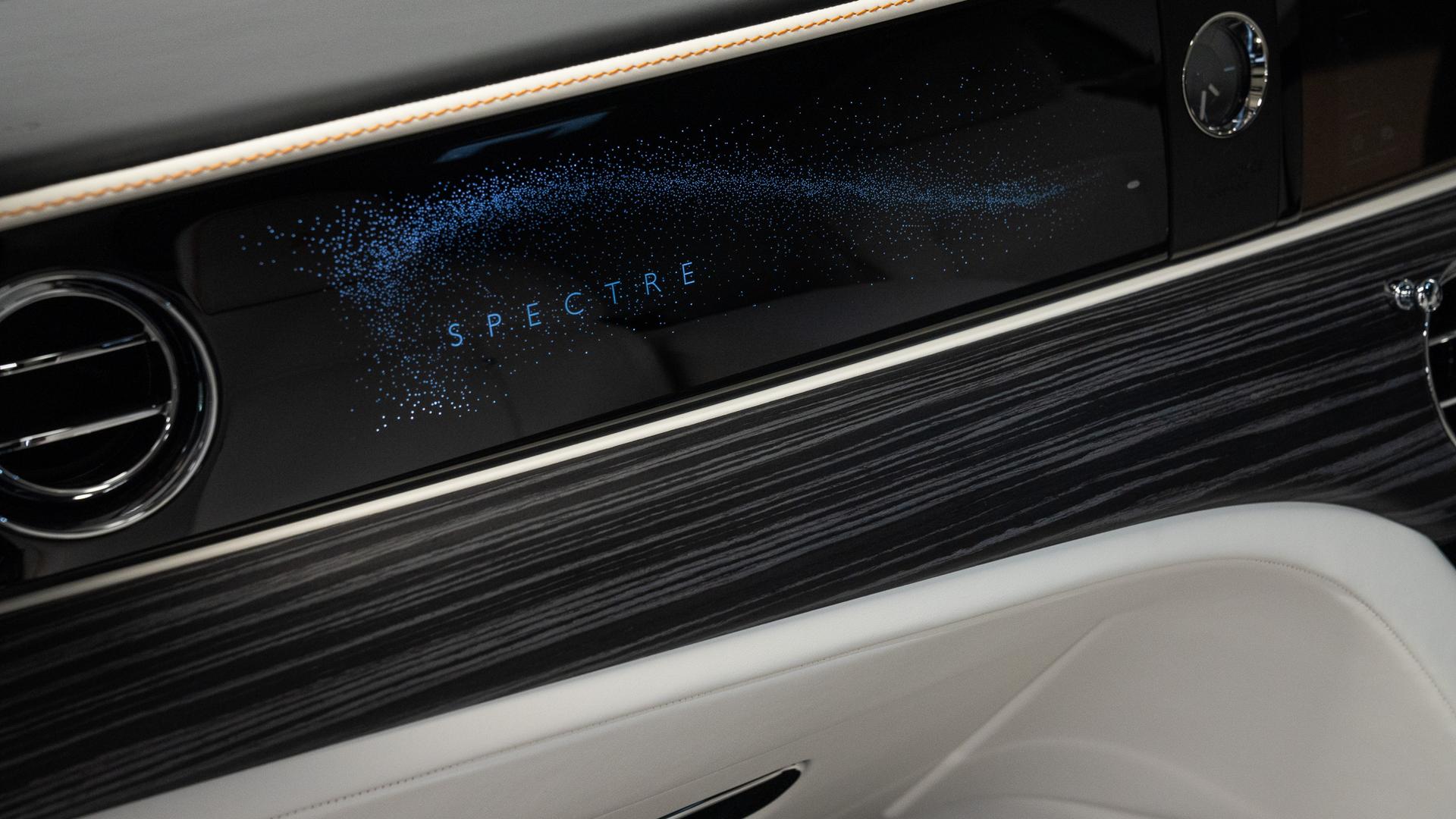 Rolls-Royce Spectre Photo f5b9c02d-3210-4809-8489-48bf5d3a5acb.jpg