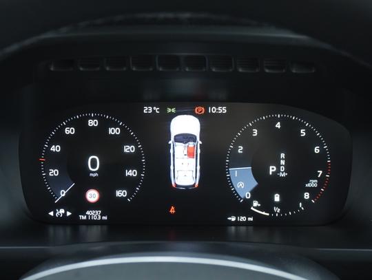 Volvo XC90 Photo f5bc8da2-78af-44d7-bd23-90d612a35b56.jpg