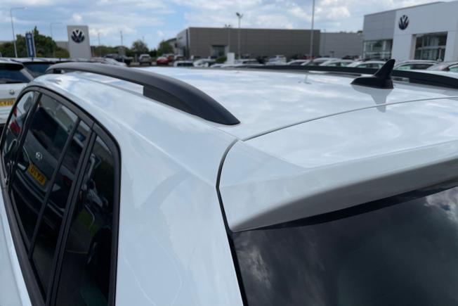 VOLKSWAGEN Tiguan Photo 22