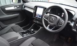 Volvo XC40 Photo 2