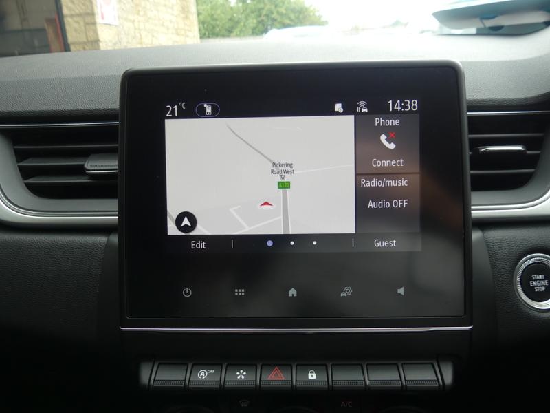 Renault Captur Photo f5eef459-be68-48c1-86ff-b6ffd53cf012.jpg