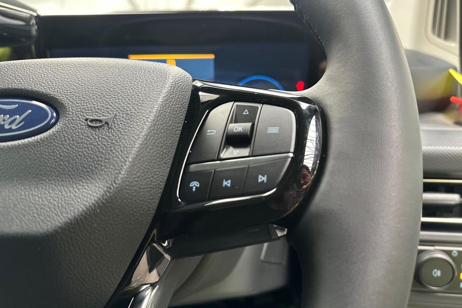 Used Ford TRANSIT CUSTOM CUSTLIMPHEV01 18