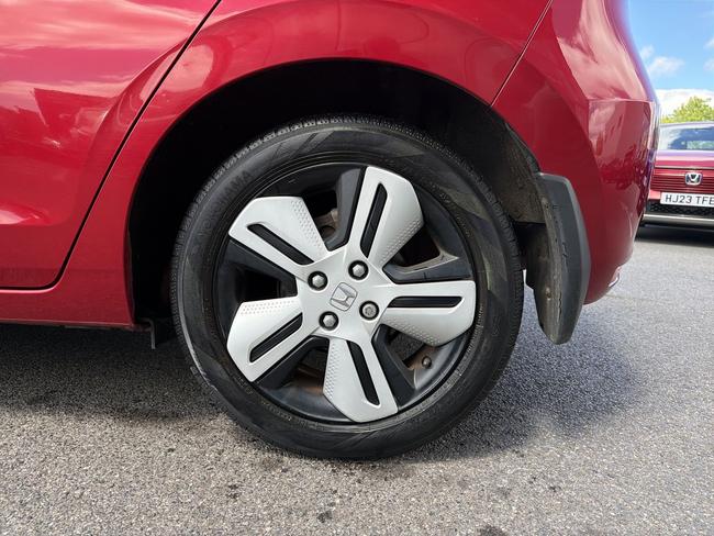 Honda Jazz Photo f5f3f9dd-90d5-410d-ac3f-a27ef5424000.jpg