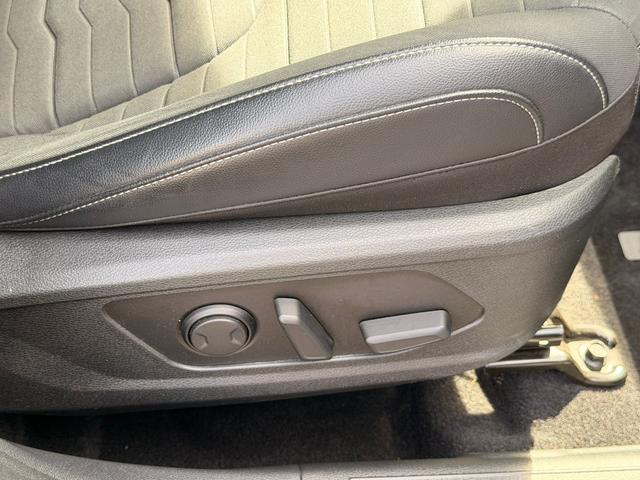 Kia Sportage Photo f5f629ef-f8b4-47f2-9f11-0061955d41c3.jpg