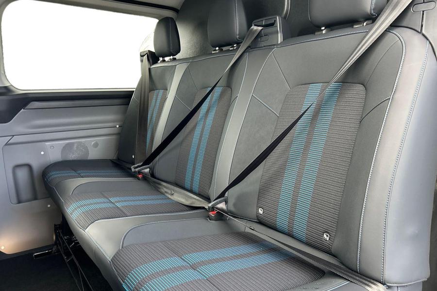 Ford TRANSIT CUSTOM Photo f6283aba-c4c7-469d-912c-7ad50c67c43e.jpg