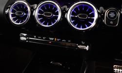 Mercedes-Benz GLA Photo 8