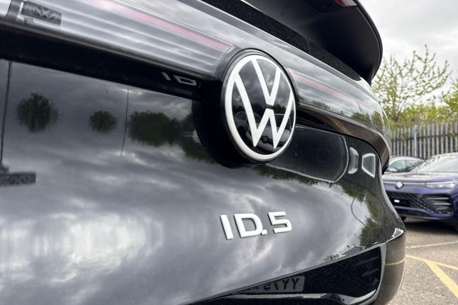VOLKSWAGEN Id.5 Photo 22