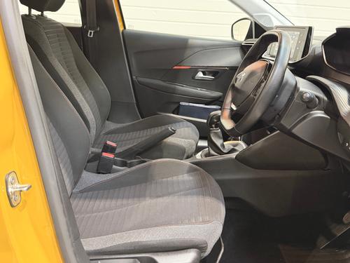 Peugeot 208 Photo f63bbd62-2f2b-4677-8e42-4e40f605e319.jpeg