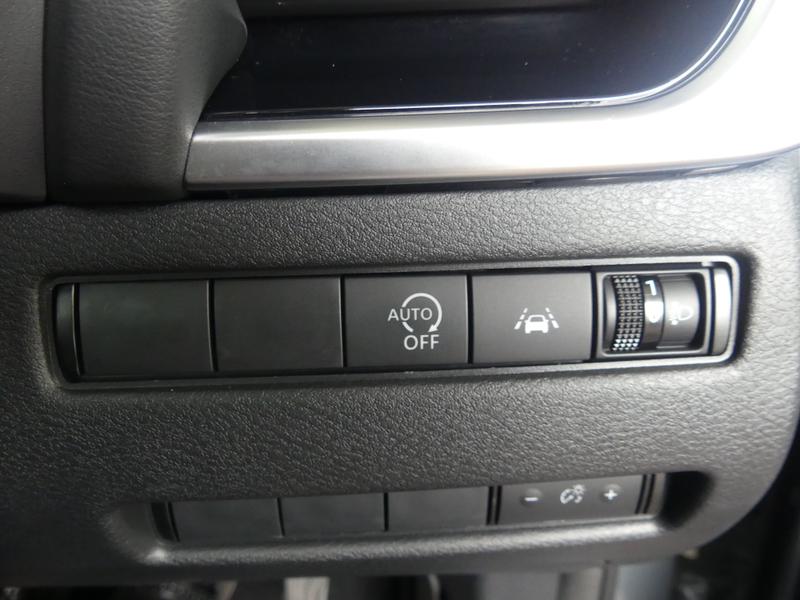Nissan Qashqai Photo f64a1108-cea0-4bed-ac80-fe69113bfb1a.jpg