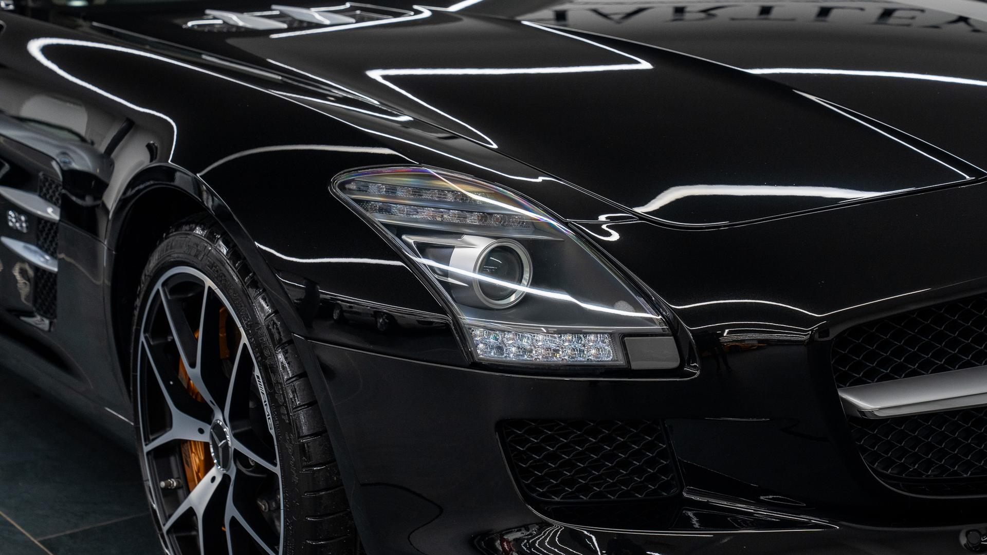 Mercedes-Benz SLS Photo f64c3feb-d3b3-4261-9541-a88b6ce2f024.jpg