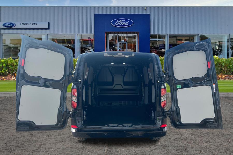 Ford TRANSIT CUSTOM Photo f651f6a8-a80b-4200-9295-b0e2cead57ce.jpg