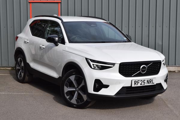 Used 2025 Volvo XC40 2.0 B4P Plus Dark 5dr Auto White at SERE Motors