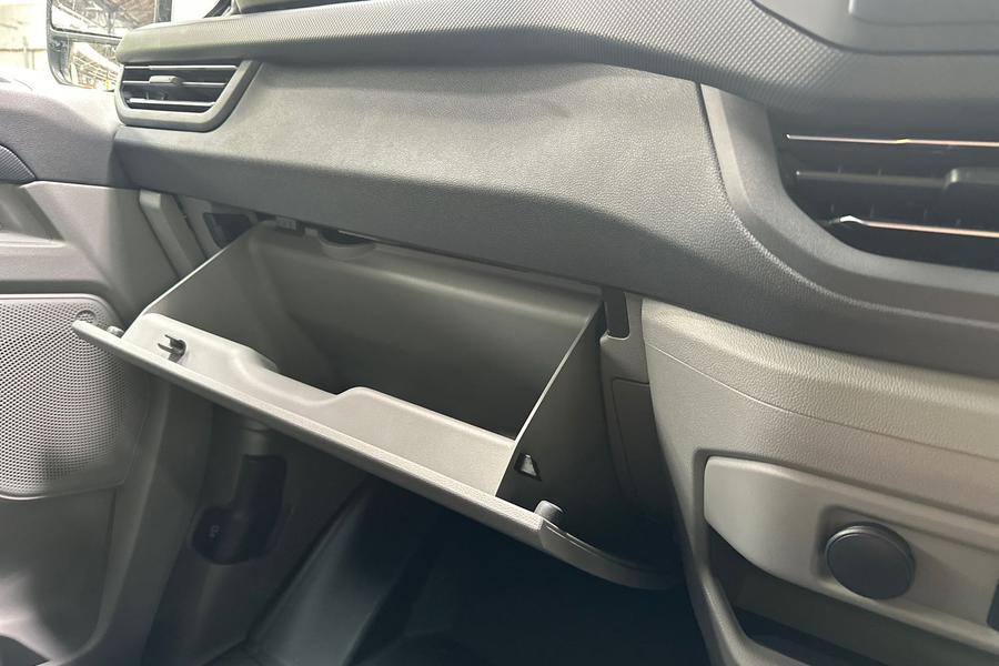 Ford TRANSIT CUSTOM Photo f665925b-b030-44d6-928f-9b7c33304676.jpg