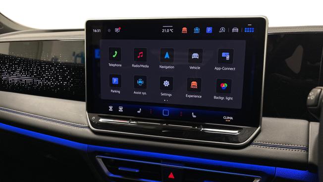 VOLKSWAGEN Tiguan Photo 8