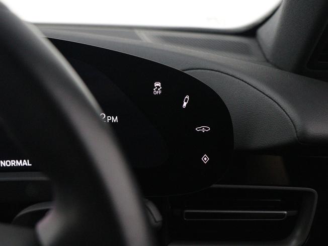 PORSCHE Taycan Photo 47