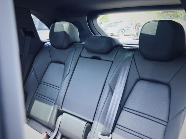 PORSCHE Cayenne Photo 30