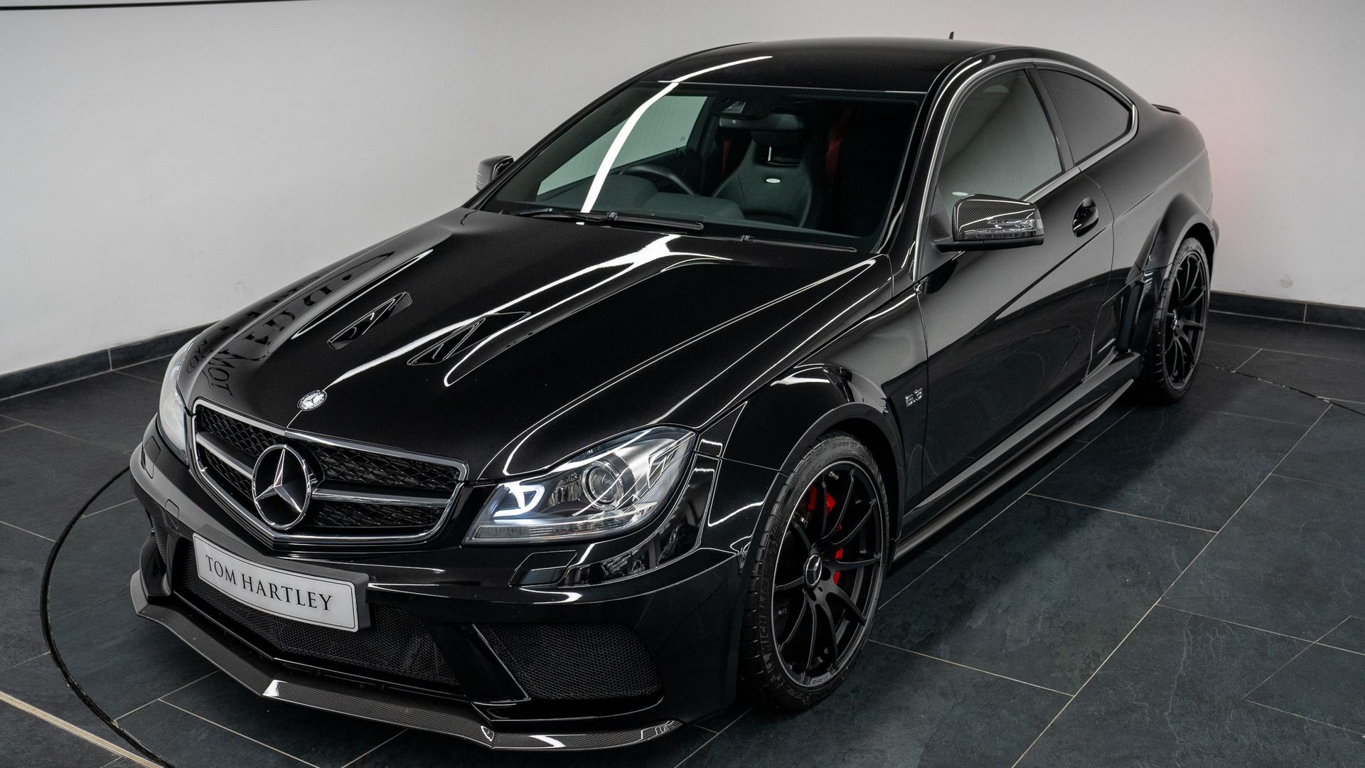 Mercedes-Benz C63 AMG Photo f6bc0606-c879-4097-a5c8-ac438361820f.jpg