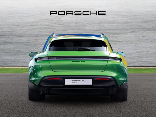 PORSCHE Taycan Photo 7