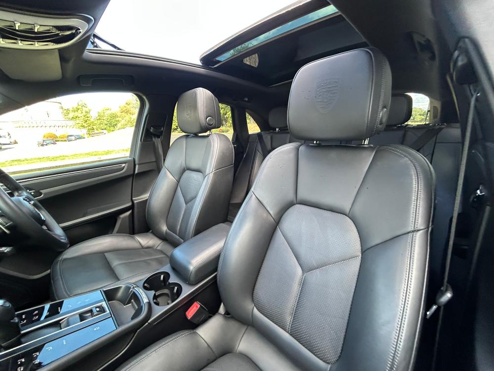 Used Porsche Macan RA71BBJ 34