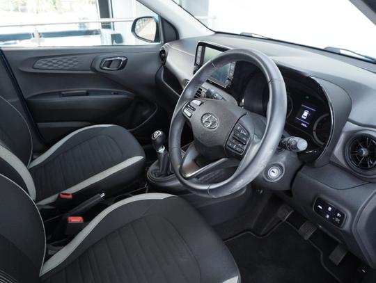 Hyundai i10 Photo f6e9eba3-a1f7-422c-8f10-7d9831736910.jpg